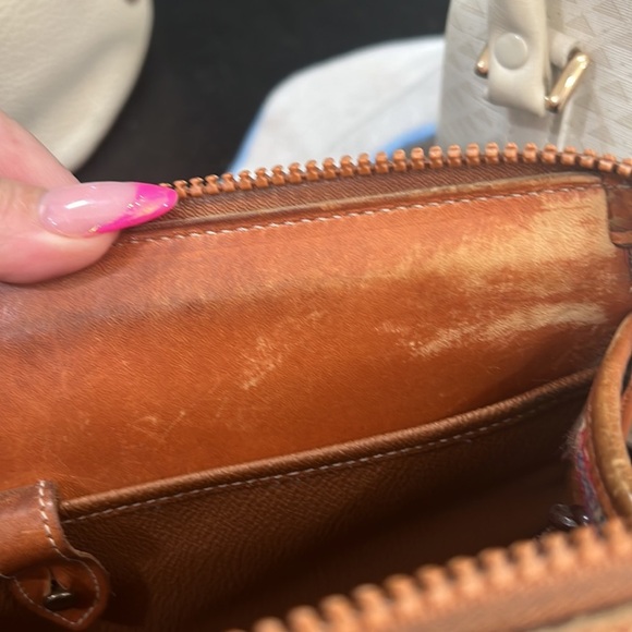 Dooney & Bourke Black and Cream Leather Bags - Picture 6 of 12